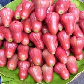 Mận hồng đào