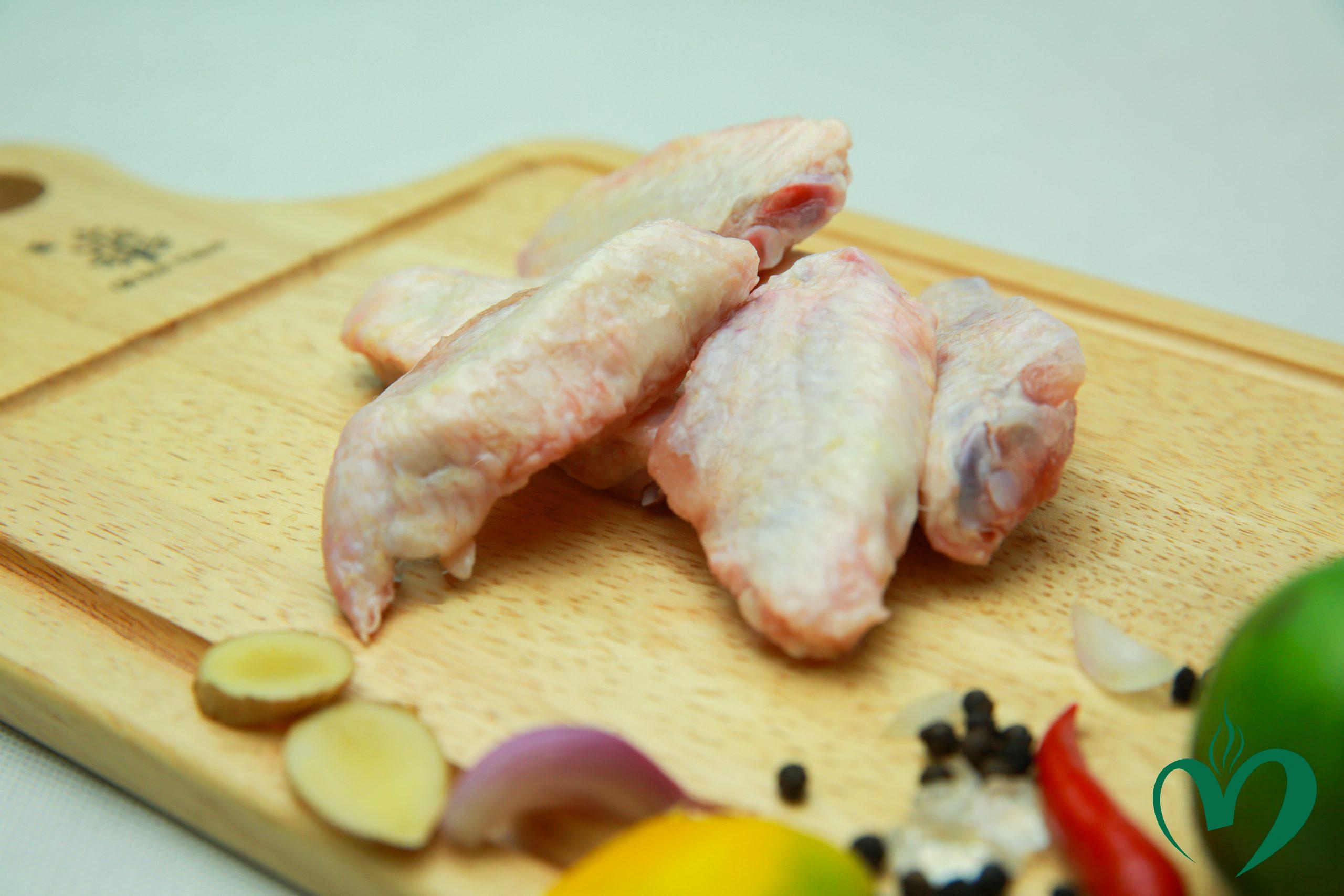 canh-ga-khuc-giua-7-scaled-1.jpg