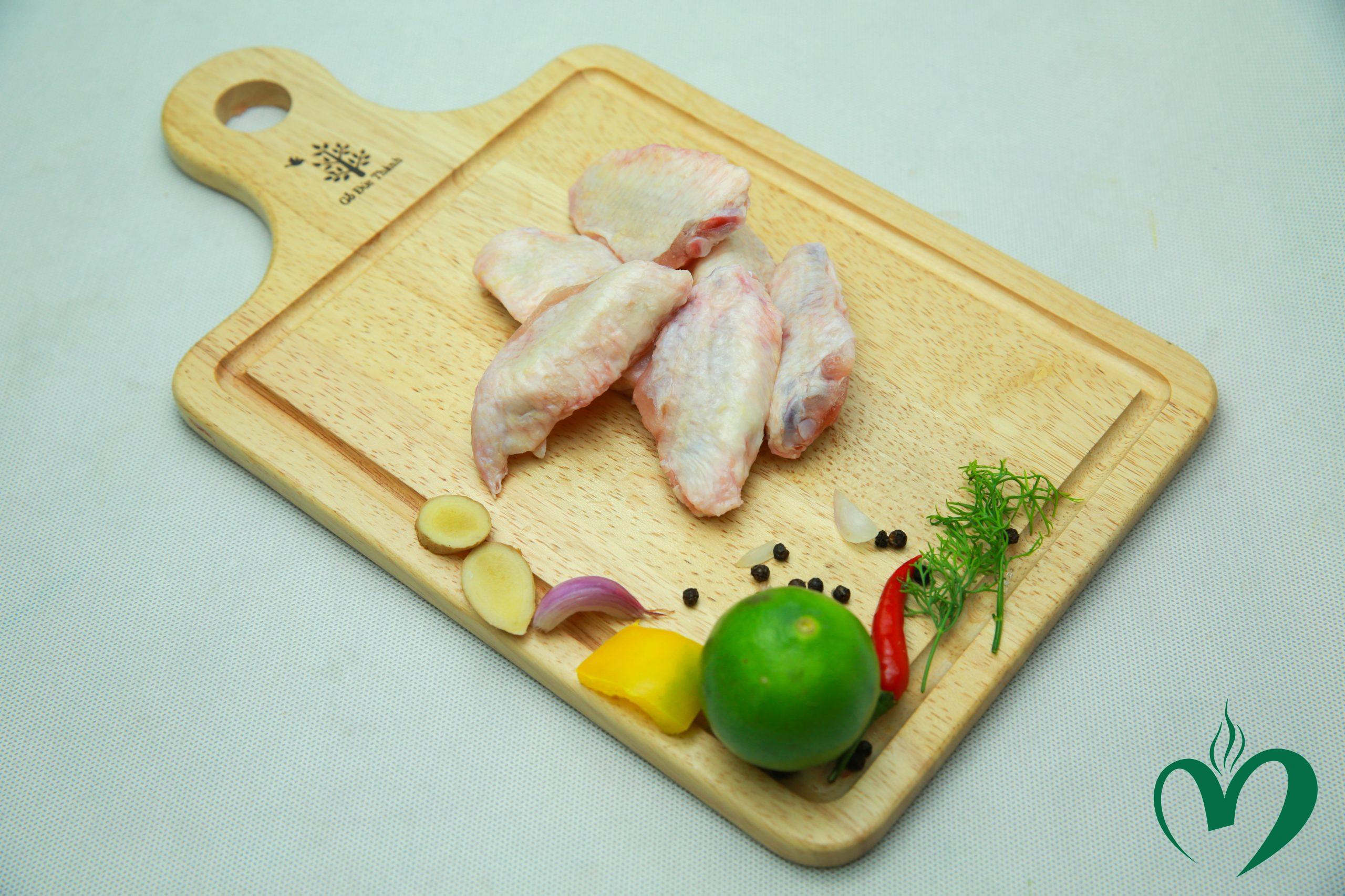 canh-ga-khuc-giua-9-scaled-1.jpg
