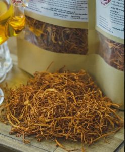 Đông trùng hạ thảo sấy